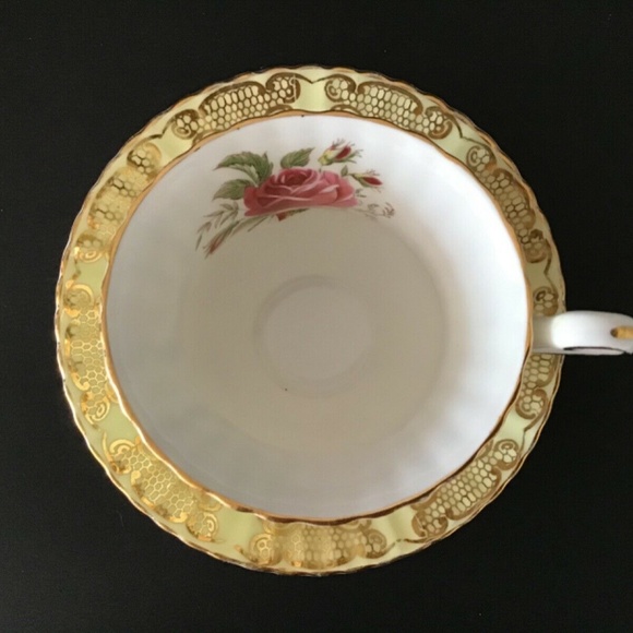 Paragon SAUCER & TEA CUP SET - Picture 6 of 8
